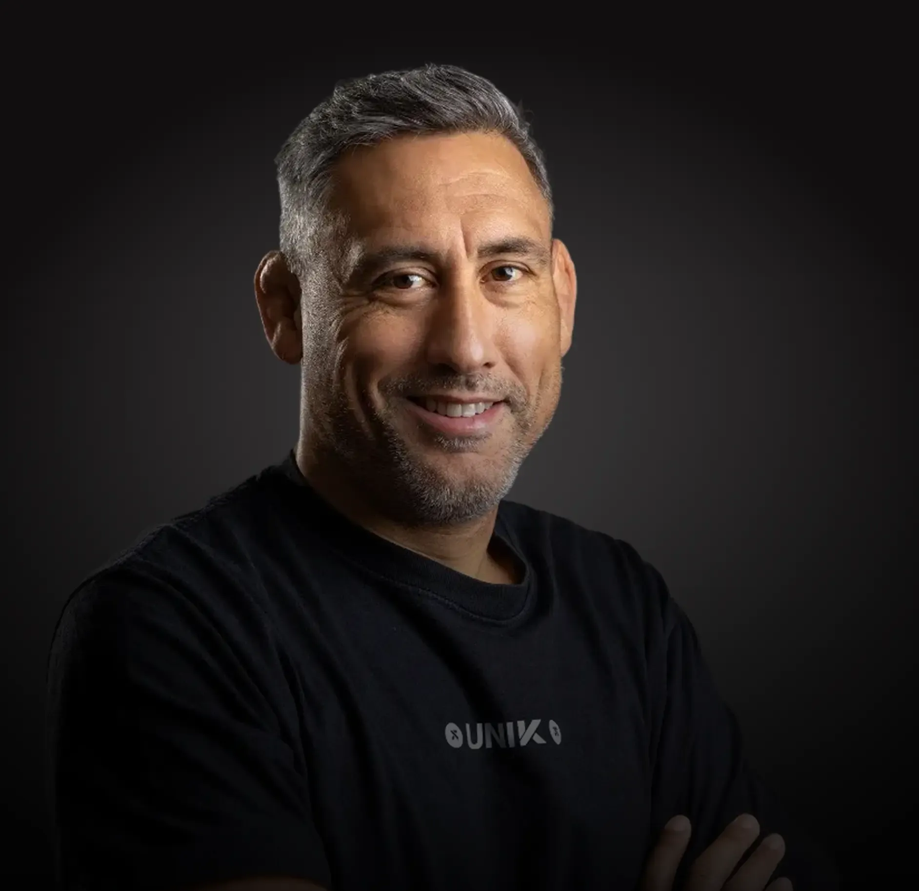 Portrait de Ryadh, cofondateur d’UNIK